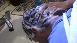 dude-wash-my-hair_2.jpg